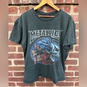 Metallica Skulls Shirt Size M/L